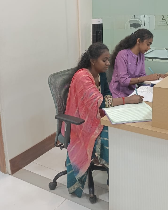 Mahavir Netralaya reception desk team handling clinic records